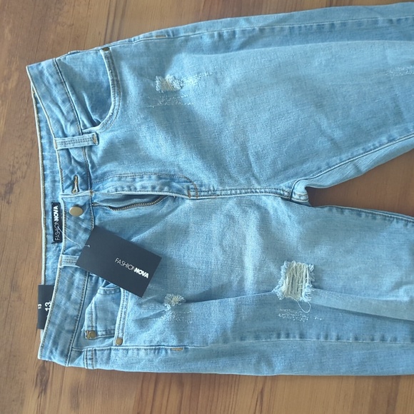 Jeans - Picture 2 of 2